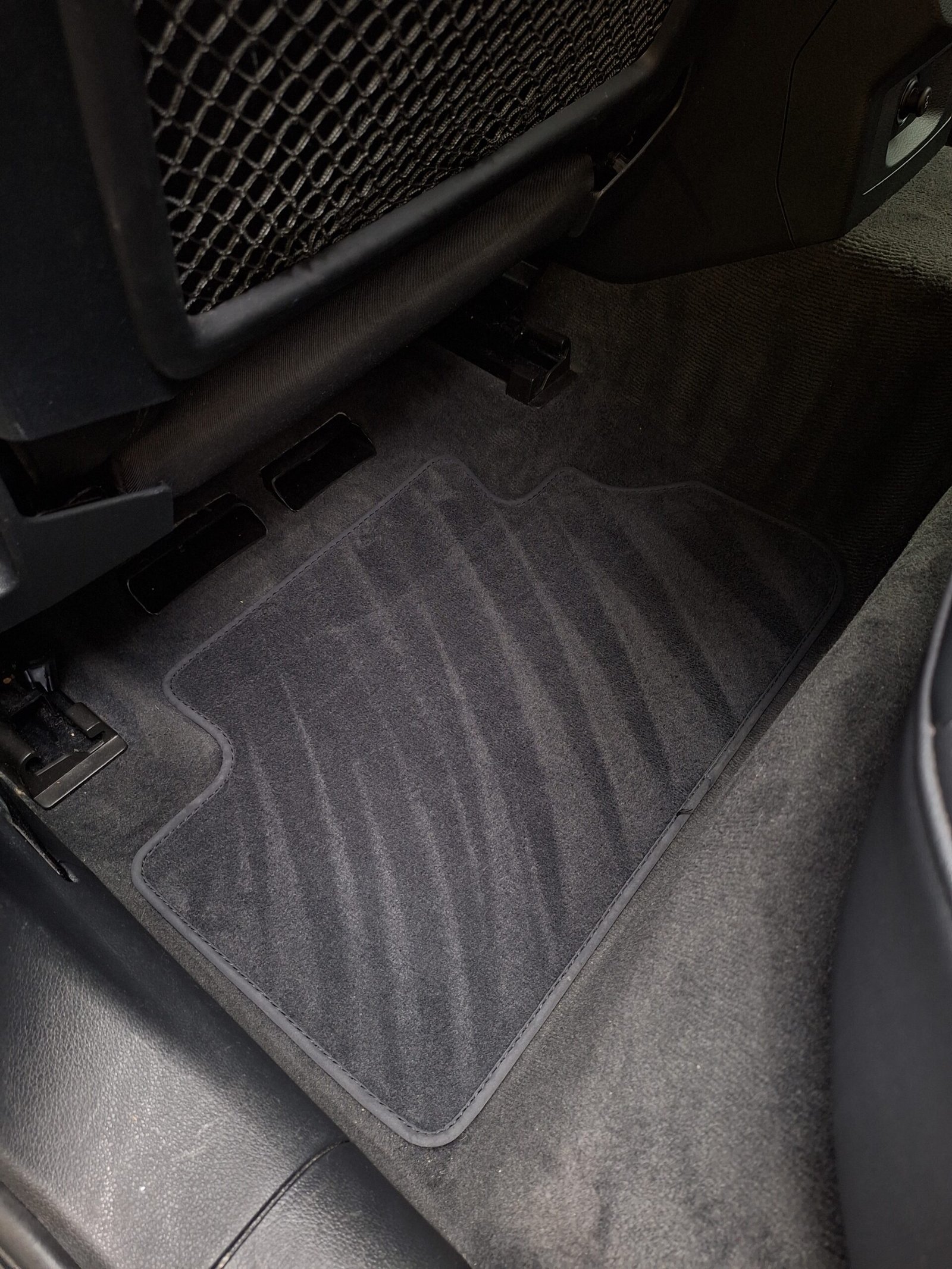 Car Interior Detailing Wien — Fahrzeuginnenraum Reinigung